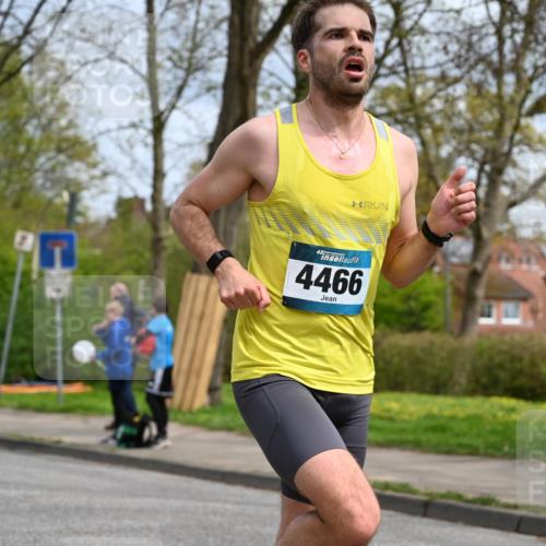 12.04.2026 - 45. Internationalen Wilhelmsburger Insellauf J. Mangold http://msf.ph/oto/9507634 12.04.2026 12:47:25 Ziel 3750, 3301, 4466, 5495, 3452, 4877, 4874, 5607, 5364 meine-sportfotos.de