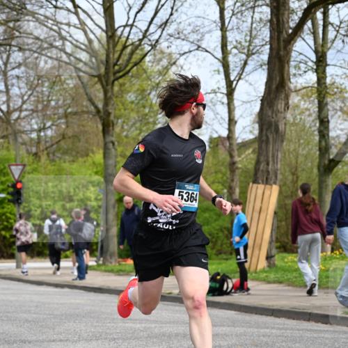 12.04.2026 - 45. Internationalen Wilhelmsburger Insellauf J. Mangold http://msf.ph/oto/9507704 12.04.2026 12:47:56 Ziel 4874, 5607, 5364, 5853, 3159, 4677, 4240 meine-sportfotos.de