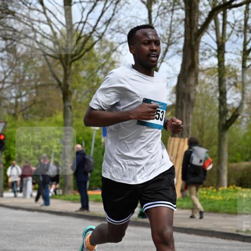 12.04.2026 - 45. Internationalen Wilhelmsburger Insellauf J. Mangold http://msf.ph/oto/9507719 12.04.2026 12:48:07 Ziel 5364, 5853, 3159, 4677, 4677, 4240, 4893 meine-sportfotos.de