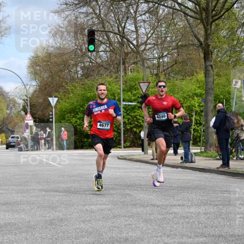 12.04.2026 - 45. Internationalen Wilhelmsburger Insellauf J. Mangold http://msf.ph/oto/9507745 12.04.2026 12:48:31 Ziel 3159, 4677, 4240, 4893, 3947, 5648, 4876, 2378, 5625 meine-sportfotos.de