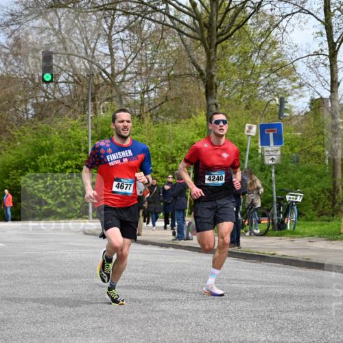 12.04.2026 - 45. Internationalen Wilhelmsburger Insellauf J. Mangold http://msf.ph/oto/9507752 12.04.2026 12:48:32 Ziel 3159, 4677, 4240, 4893, 3947, 5648, 4876, 2378, 5625 meine-sportfotos.de