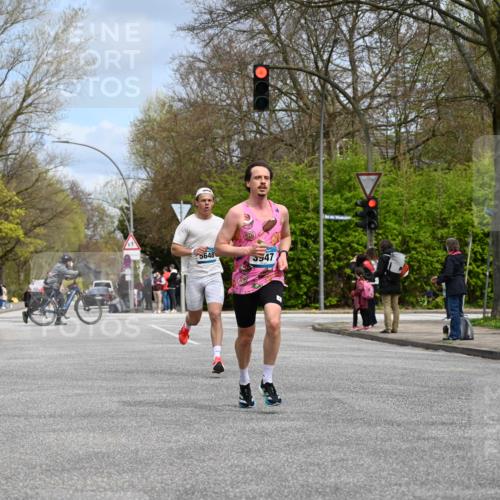 12.04.2026 - 45. Internationalen Wilhelmsburger Insellauf J. Mangold http://msf.ph/oto/9507763 12.04.2026 12:48:48 Ziel 4893, 3947, 5648, 4876, 2378, 5625, 5711, 5566, 3816 meine-sportfotos.de