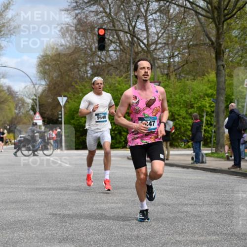 12.04.2026 - 45. Internationalen Wilhelmsburger Insellauf J. Mangold http://msf.ph/oto/9507770 12.04.2026 12:48:48 Ziel 4893, 3947, 5648, 4876, 2378, 5625, 5711, 5566, 3816 meine-sportfotos.de