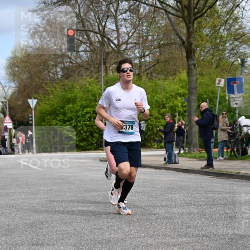 12.04.2026 - 45. Internationalen Wilhelmsburger Insellauf J. Mangold http://msf.ph/oto/9507799 12.04.2026 12:49:03 Ziel 4876, 2378, 5625, 5711, 5566, 3816, 5335, 5335, 3612, 2403, 5793 meine-sportfotos.de