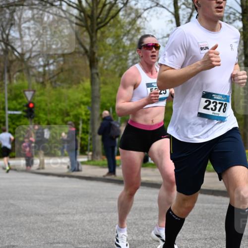 12.04.2026 - 45. Internationalen Wilhelmsburger Insellauf J. Mangold http://msf.ph/oto/9507812 12.04.2026 12:49:04 Ziel 4876, 2378, 5625, 5711, 5711, 5566, 3816, 5335, 3612, 2403, 3612, 2403, 5793 meine-sportfotos.de