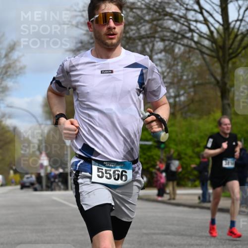 12.04.2026 - 45. Internationalen Wilhelmsburger Insellauf J. Mangold http://msf.ph/oto/9507839 12.04.2026 12:49:20 Ziel 5711, 5566, 3816, 5335, 3612, 2403, 5793, 5793, 5527, 4505, 5146 meine-sportfotos.de