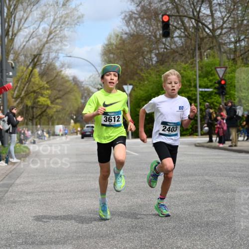 12.04.2026 - 45. Internationalen Wilhelmsburger Insellauf J. Mangold http://msf.ph/oto/9507870 12.04.2026 12:49:31 Ziel 5566, 3816, 5335, 3612, 2403, 5793, 5527, 4505, 4505, 5146, 5280 meine-sportfotos.de