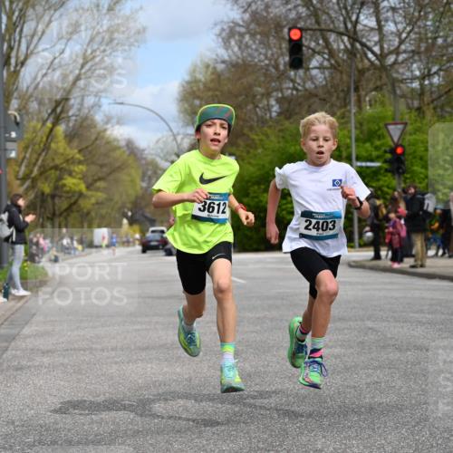 12.04.2026 - 45. Internationalen Wilhelmsburger Insellauf J. Mangold http://msf.ph/oto/9507871 12.04.2026 12:49:31 Ziel 5566, 3816, 5335, 3612, 2403, 5793, 5527, 4505, 4505, 5146, 5280 meine-sportfotos.de