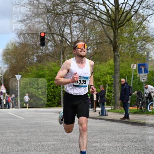 12.04.2026 - 45. Internationalen Wilhelmsburger Insellauf J. Mangold http://msf.ph/oto/9507897 12.04.2026 12:49:33 Ziel 5566, 3816, 5335, 3612, 2403, 5793, 5527, 4505, 5146, 5280, 5483 meine-sportfotos.de