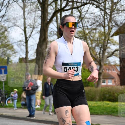 12.04.2026 - 45. Internationalen Wilhelmsburger Insellauf J. Mangold http://msf.ph/oto/9507970 12.04.2026 12:50:07 Ziel 5527, 4505, 5146, 5280, 5483, 2734, 5601, 5659, 5678 meine-sportfotos.de
