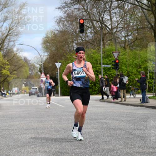 12.04.2026 - 45. Internationalen Wilhelmsburger Insellauf J. Mangold http://msf.ph/oto/9507989 12.04.2026 12:50:15 Ziel 5280, 5483, 2734, 5601, 5659, 5678, 5530, 5825, 5411 meine-sportfotos.de