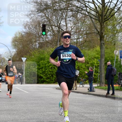 12.04.2026 - 45. Internationalen Wilhelmsburger Insellauf J. Mangold http://msf.ph/oto/9508037 12.04.2026 12:50:50 Ziel 5530, 5825, 5411, 4282, 3982, 3925, 5595, 2959 meine-sportfotos.de