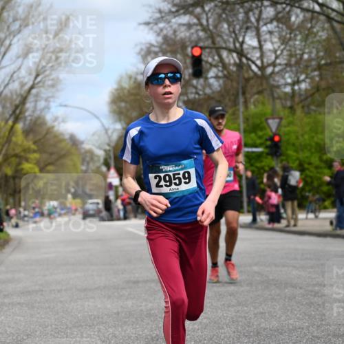 12.04.2026 - 45. Internationalen Wilhelmsburger Insellauf J. Mangold http://msf.ph/oto/9508132 12.04.2026 12:51:22 Ziel 4282, 3982, 3925, 5595, 2959, 5860, 4110, 5307, 5809, 5326, 2787, 5627, 5493, 4560, 2779, 3903 meine-sportfotos.de