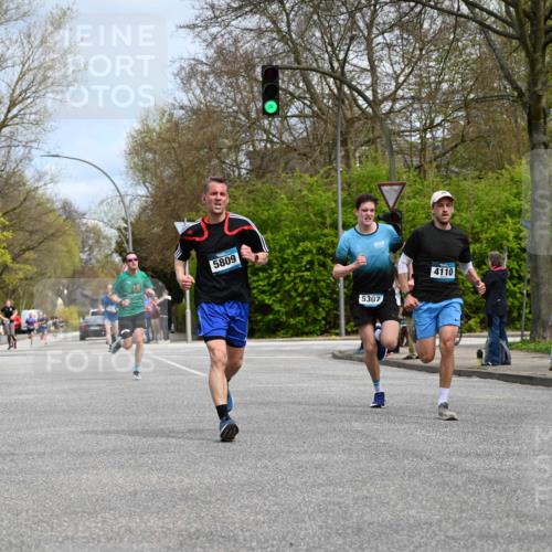 12.04.2026 - 45. Internationalen Wilhelmsburger Insellauf J. Mangold http://msf.ph/oto/9508138 12.04.2026 12:51:36 Ziel 2959, 5860, 4110, 5307, 5809, 5326, 2787, 5627, 5627, 5493, 4560, 2779, 3903, 5479, 5797, 4529, 5758, 2033 meine-sportfotos.de