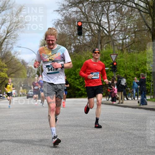 12.04.2026 - 45. Internationalen Wilhelmsburger Insellauf J. Mangold http://msf.ph/oto/9508212 12.04.2026 12:51:51 Ziel 5809, 5326, 2787, 5627, 5493, 4560, 2779, 3903, 5479, 5797, 4529, 5758, 2033, 4571, 2414, 4609 meine-sportfotos.de