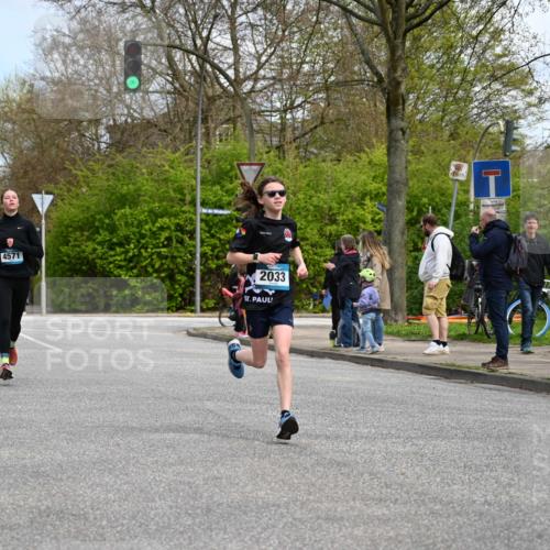 12.04.2026 - 45. Internationalen Wilhelmsburger Insellauf J. Mangold http://msf.ph/oto/9508264 12.04.2026 12:52:13 Ziel 5797, 4529, 5758, 2033, 4571, 2414, 4609, 4609, 5779, 4346 meine-sportfotos.de