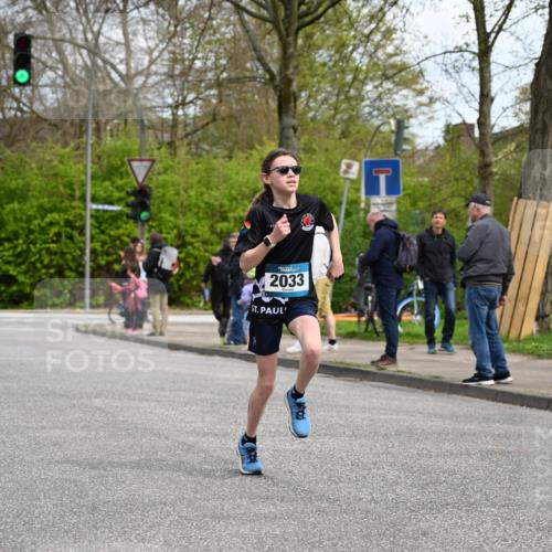 12.04.2026 - 45. Internationalen Wilhelmsburger Insellauf J. Mangold http://msf.ph/oto/9508270 12.04.2026 12:52:13 Ziel 5797, 4529, 5758, 2033, 4571, 2414, 4609, 4609, 5779, 4346 meine-sportfotos.de