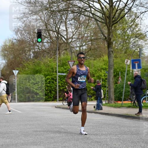 12.04.2026 - 45. Internationalen Wilhelmsburger Insellauf J. Mangold http://msf.ph/oto/9508317 12.04.2026 12:52:20 Ziel 5758, 2033, 4571, 2414, 4609, 5779, 5779, 4346, 5763, 2896 meine-sportfotos.de