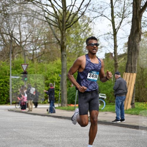 12.04.2026 - 45. Internationalen Wilhelmsburger Insellauf J. Mangold http://msf.ph/oto/9508325 12.04.2026 12:52:20 Ziel 5758, 2033, 4571, 2414, 4609, 5779, 5779, 4346, 5763, 2896 meine-sportfotos.de