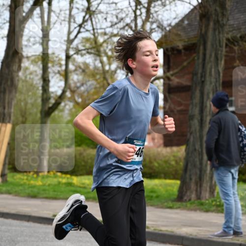 12.04.2026 - 45. Internationalen Wilhelmsburger Insellauf J. Mangold http://msf.ph/oto/9508366 12.04.2026 12:52:37 Ziel 4609, 5779, 4346, 5763, 2896, 5621, 4879, 4891, 5127, 2218, 4183, 3749, 3160 meine-sportfotos.de