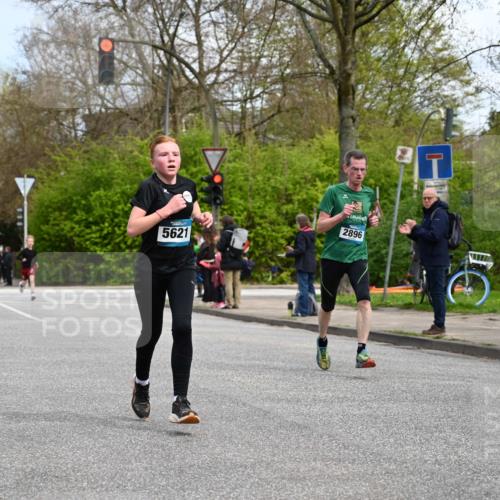 12.04.2026 - 45. Internationalen Wilhelmsburger Insellauf J. Mangold http://msf.ph/oto/9508387 12.04.2026 12:52:50 Ziel 5763, 2896, 5621, 4879, 4891, 5127, 2218, 4183, 3749, 3160, 5628, 5447, 5464, 5358 meine-sportfotos.de
