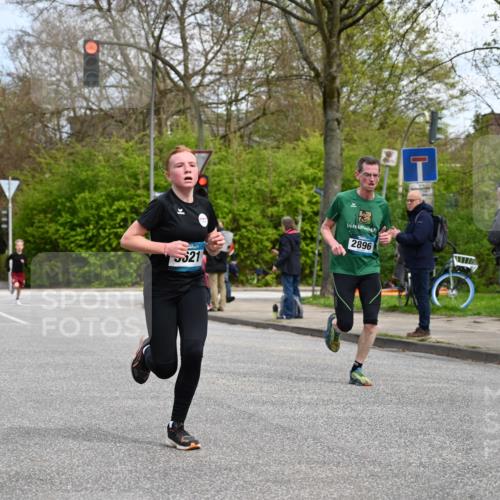 12.04.2026 - 45. Internationalen Wilhelmsburger Insellauf J. Mangold http://msf.ph/oto/9508389 12.04.2026 12:52:50 Ziel 5763, 2896, 5621, 4879, 4891, 5127, 2218, 4183, 3749, 3160, 5628, 5447, 5464, 5358 meine-sportfotos.de