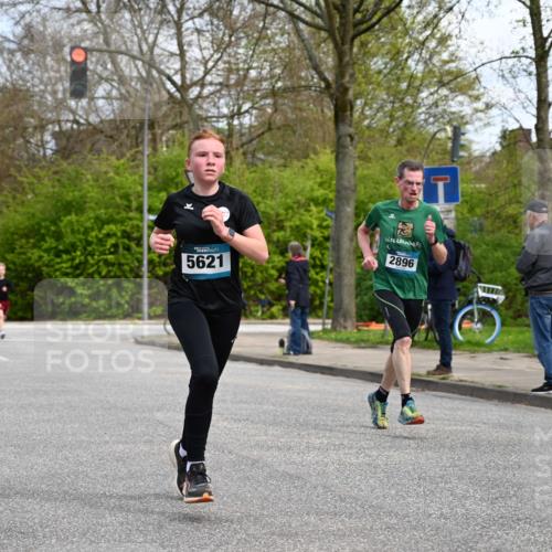 12.04.2026 - 45. Internationalen Wilhelmsburger Insellauf J. Mangold http://msf.ph/oto/9508391 12.04.2026 12:52:50 Ziel 5763, 2896, 5621, 4879, 4891, 5127, 2218, 4183, 3749, 3160, 5628, 5447, 5464, 5358 meine-sportfotos.de