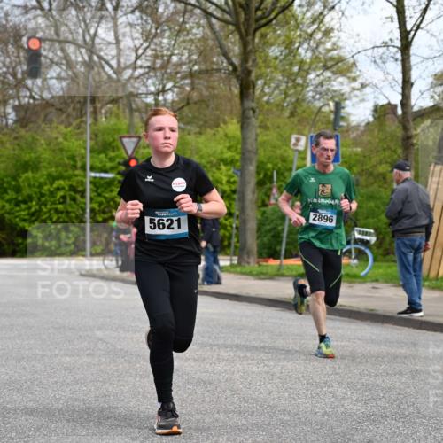 12.04.2026 - 45. Internationalen Wilhelmsburger Insellauf J. Mangold http://msf.ph/oto/9508393 12.04.2026 12:52:50 Ziel 5763, 2896, 5621, 4879, 4891, 5127, 2218, 4183, 3749, 3160, 5628, 5447, 5464, 5358 meine-sportfotos.de