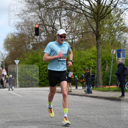 12.04.2026 - 45. Internationalen Wilhelmsburger Insellauf J. Mangold http://msf.ph/oto/9508476 12.04.2026 12:53:20 Ziel 4183, 3749, 3160, 5628, 5447, 5464, 5358, 3293, 4317, 5227, 3294, 3520, 5143, 5143, 5754, 4592, 4455, 4037, 5784, 5785, 4658 meine-sportfotos.de