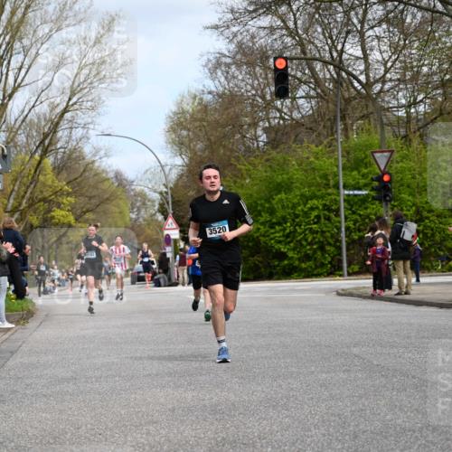 12.04.2026 - 45. Internationalen Wilhelmsburger Insellauf J. Mangold http://msf.ph/oto/9508503 12.04.2026 12:53:35 Ziel 3293, 4317, 5227, 3294, 3520, 5143, 5754, 4592, 4455, 4037, 5784, 5785, 4658, 5787, 3254, 5788, 3000, 4823 meine-sportfotos.de