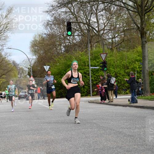 12.04.2026 - 45. Internationalen Wilhelmsburger Insellauf J. Mangold http://msf.ph/oto/9508586 12.04.2026 12:53:47 Ziel 3293, 4317, 5227, 3294, 3520, 5143, 5754, 4592, 4455, 4037, 5784, 5785, 4658, 5787, 3254, 5788, 3000, 4823, 5743, 4924, 5630, 5858, 3661, 2852, 2085 meine-sportfotos.de