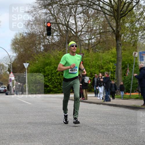 12.04.2026 - 45. Internationalen Wilhelmsburger Insellauf J. Mangold http://msf.ph/oto/9508643 12.04.2026 12:54:01 Ziel 4455, 4037, 5784, 5785, 4658, 5787, 3254, 5788, 3000, 4823, 5743, 5743, 4924, 5630, 5858, 3661, 2852, 2085, 5016 meine-sportfotos.de