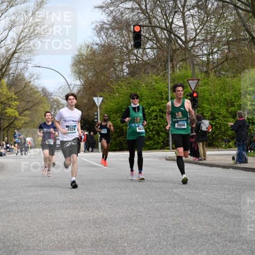 12.04.2026 - 45. Internationalen Wilhelmsburger Insellauf J. Mangold http://msf.ph/oto/9508658 12.04.2026 12:54:09 Ziel 5787, 3254, 5788, 3000, 4823, 5743, 4924, 5630, 5858, 5630, 5858, 3661, 2852, 2085, 5016, 3157, 5283 meine-sportfotos.de