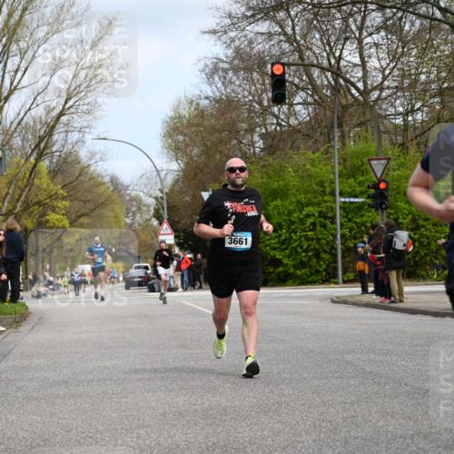 12.04.2026 - 45. Internationalen Wilhelmsburger Insellauf J. Mangold http://msf.ph/oto/9508684 12.04.2026 12:54:13 Ziel 3254, 5788, 3000, 4823, 5743, 4924, 5630, 5858, 3661, 2852, 2085, 5016, 3157, 5283, 3163, 4472, 5478 meine-sportfotos.de