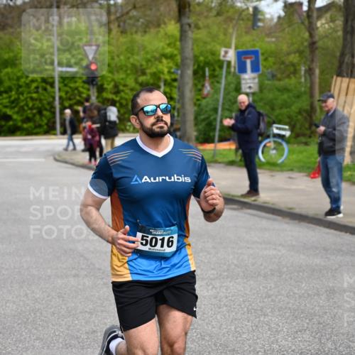 12.04.2026 - 45. Internationalen Wilhelmsburger Insellauf J. Mangold http://msf.ph/oto/9508710 12.04.2026 12:54:22 Ziel 3000, 4823, 5743, 4924, 5630, 5858, 3661, 2852, 2085, 5016, 3157, 5283, 3163, 4472, 3163, 4472, 5478, 5513, 5296, 4570, 3302 meine-sportfotos.de