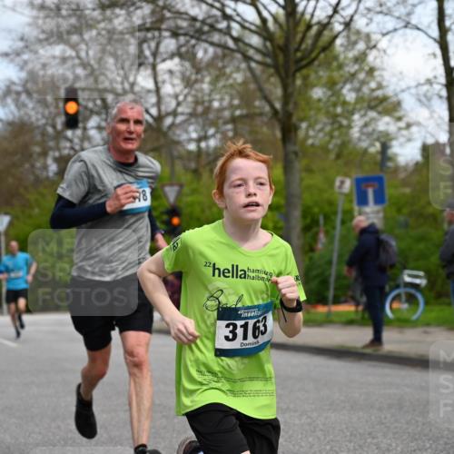 12.04.2026 - 45. Internationalen Wilhelmsburger Insellauf J. Mangold http://msf.ph/oto/9508733 12.04.2026 12:54:38 Ziel 5016, 3157, 5283, 3163, 4472, 5478, 5513, 5296, 4570, 3302, 2235, 3899, 3300, 5213, 3411, 4041, 5086, 5087, 4079, 4678, 3177 meine-sportfotos.de