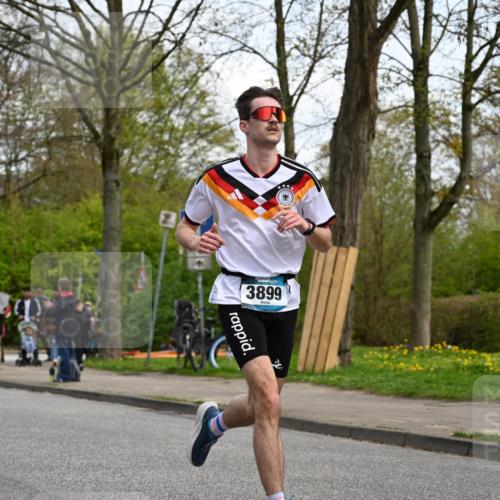 12.04.2026 - 45. Internationalen Wilhelmsburger Insellauf J. Mangold http://msf.ph/oto/9508750 12.04.2026 12:54:58 Ziel 3163, 4472, 5478, 5513, 5296, 4570, 3302, 2235, 3899, 3300, 5213, 3411, 4041, 5086, 5087, 4079, 4678, 3177, 5119, 2737, 2820 meine-sportfotos.de