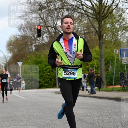 12.04.2026 - 45. Internationalen Wilhelmsburger Insellauf J. Mangold http://msf.ph/oto/9508756 12.04.2026 12:54:59 Ziel 3163, 4472, 5478, 5513, 5296, 4570, 3302, 2235, 3899, 3300, 5213, 3411, 4041, 5086, 5087, 4079, 4678, 4079, 4678, 3177, 5119, 2737, 2737, 2820 meine-sportfotos.de