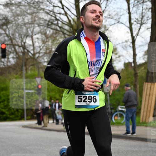 12.04.2026 - 45. Internationalen Wilhelmsburger Insellauf J. Mangold http://msf.ph/oto/9508760 12.04.2026 12:54:59 Ziel 3163, 4472, 5478, 5513, 5296, 4570, 3302, 2235, 3899, 3300, 5213, 3411, 4041, 5086, 5087, 4079, 4678, 4079, 4678, 3177, 5119, 2737, 2737, 2820 meine-sportfotos.de