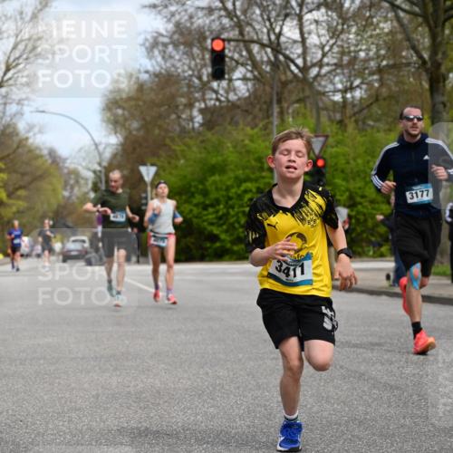 12.04.2026 - 45. Internationalen Wilhelmsburger Insellauf J. Mangold http://msf.ph/oto/9508802 12.04.2026 12:55:06 Ziel 5513, 5296, 4570, 3302, 2235, 3899, 3300, 5213, 3411, 4041, 5086, 5087, 4079, 4678, 3177, 5119, 2737, 2820, 5109, 5361, 4811, 4728 meine-sportfotos.de