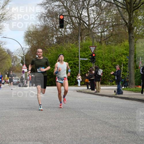 12.04.2026 - 45. Internationalen Wilhelmsburger Insellauf J. Mangold http://msf.ph/oto/9508812 12.04.2026 12:55:07 Ziel 5296, 4570, 3302, 2235, 3899, 3300, 5213, 3411, 4041, 5086, 5087, 4079, 4678, 3177, 5119, 2737, 2820, 5109, 5361, 4811, 4728 meine-sportfotos.de