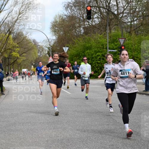 12.04.2026 - 45. Internationalen Wilhelmsburger Insellauf J. Mangold http://msf.ph/oto/9508851 12.04.2026 12:55:34 Ziel 5119, 2737, 2820, 5109, 5361, 4811, 4728, 3315, 5463, 4459, 5817, 5321, 4311, 2017, 2074, 5780, 5857, 2937, 5113, 5118, 3404, 2344, 5114, 5255, 4269, 3627 meine-sportfotos.de