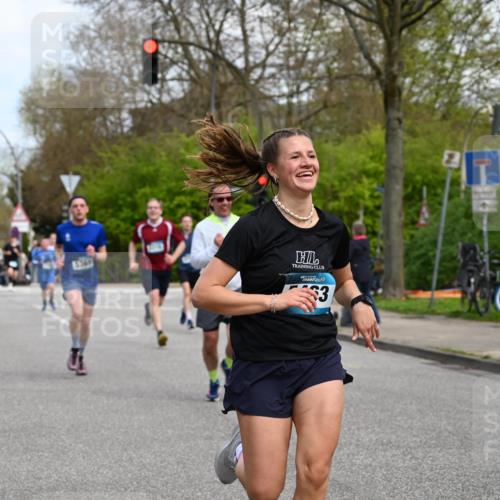 12.04.2026 - 45. Internationalen Wilhelmsburger Insellauf J. Mangold http://msf.ph/oto/9508875 12.04.2026 12:55:36 Ziel 2737, 2820, 5109, 5361, 4811, 4728, 3315, 5463, 4459, 5817, 5817, 5321, 4311, 2017, 2074, 5780, 5857, 2937, 5113, 5118, 3404, 2344, 5114, 5255, 4269, 3627, 5133 meine-sportfotos.de