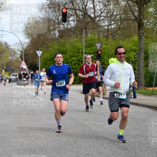 12.04.2026 - 45. Internationalen Wilhelmsburger Insellauf J. Mangold http://msf.ph/oto/9508883 12.04.2026 12:55:37 Ziel 2820, 5109, 5361, 4811, 4728, 3315, 5463, 4459, 5817, 5321, 4311, 2017, 2074, 5780, 5857, 2937, 5113, 5118, 5118, 3404, 2344, 5114, 5255, 4269, 3627, 5133, 5680 meine-sportfotos.de