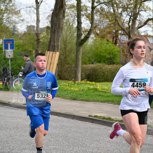 12.04.2026 - 45. Internationalen Wilhelmsburger Insellauf J. Mangold http://msf.ph/oto/9508913 12.04.2026 12:55:43 Ziel 5109, 5361, 4811, 4728, 3315, 5463, 4459, 5817, 5321, 4311, 2017, 2074, 5780, 5857, 5857, 2937, 5113, 5118, 3404, 2344, 5114, 5255, 4269, 3627, 5133, 5680, 4545, 5101 meine-sportfotos.de
