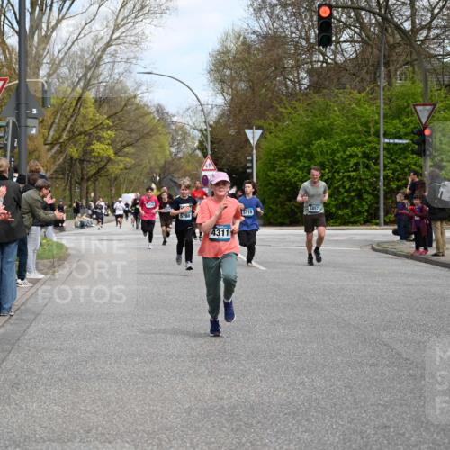 12.04.2026 - 45. Internationalen Wilhelmsburger Insellauf J. Mangold http://msf.ph/oto/9508915 12.04.2026 12:55:47 Ziel 5109, 5361, 4811, 4728, 3315, 5463, 4459, 5817, 5321, 4311, 2017, 2074, 5780, 5857, 2937, 5113, 2937, 5113, 5118, 3404, 2344, 5114, 5255, 4269, 3627, 5133, 5680, 4545, 5101, 4261, 4933 meine-sportfotos.de
