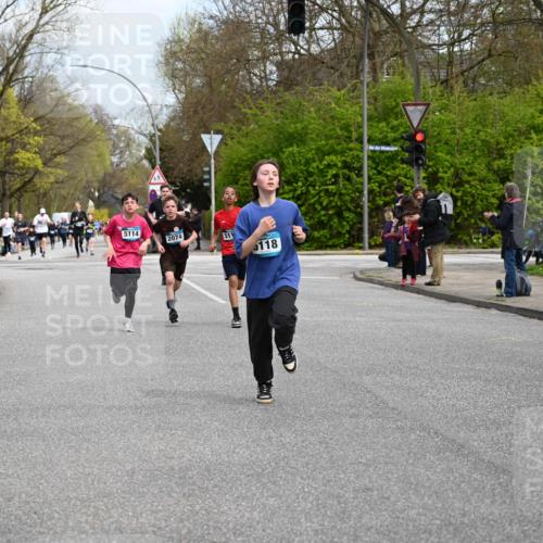 12.04.2026 - 45. Internationalen Wilhelmsburger Insellauf J. Mangold http://msf.ph/oto/9508948 12.04.2026 12:55:51 Ziel 4811, 4728, 3315, 5463, 4459, 5817, 5321, 4311, 2017, 2074, 5780, 5857, 2937, 5113, 5118, 3404, 2344, 5114, 5255, 4269, 3627, 5133, 5680, 4545, 5101, 4261, 4933, 5131, 5184 meine-sportfotos.de
