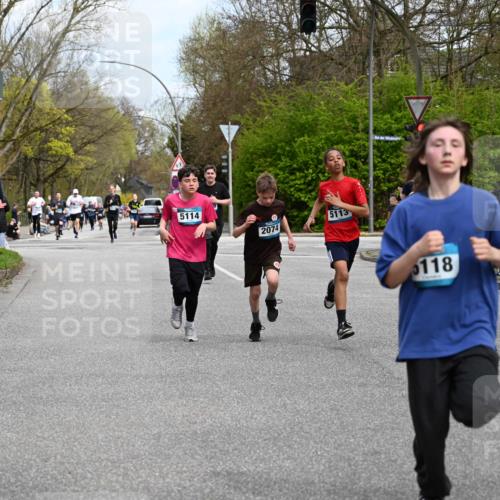 12.04.2026 - 45. Internationalen Wilhelmsburger Insellauf J. Mangold http://msf.ph/oto/9508956 12.04.2026 12:55:53 Ziel 4728, 3315, 5463, 4459, 5817, 5321, 4311, 2017, 2074, 5780, 5857, 2937, 5113, 5118, 3404, 2344, 5114, 5255, 4269, 3627, 5133, 5680, 4545, 4545, 5101, 4261, 4933, 5131, 5184 meine-sportfotos.de
