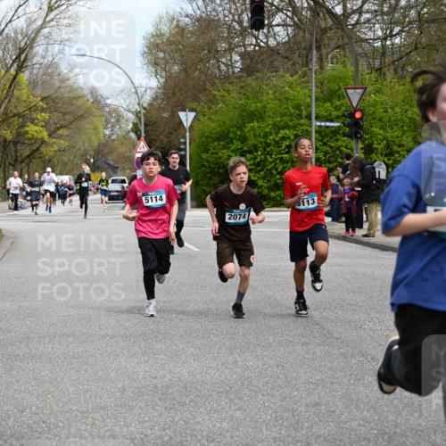12.04.2026 - 45. Internationalen Wilhelmsburger Insellauf J. Mangold http://msf.ph/oto/9508959 12.04.2026 12:55:53 Ziel 4728, 3315, 5463, 4459, 5817, 5321, 4311, 2017, 2074, 5780, 5857, 2937, 5113, 5118, 3404, 2344, 5114, 5255, 4269, 3627, 5133, 5680, 4545, 4545, 5101, 4261, 4933, 5131, 5184 meine-sportfotos.de