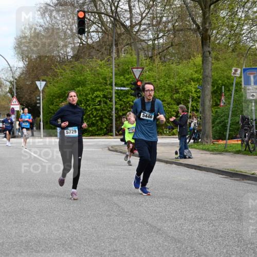 12.04.2026 - 45. Internationalen Wilhelmsburger Insellauf J. Mangold http://msf.ph/oto/9509061 12.04.2026 12:56:18 Ziel 5255, 4269, 3627, 5133, 5680, 4545, 5101, 4261, 4933, 5131, 5184, 5446, 4859, 5729, 5446, 4859, 5729, 5134, 3620, 4848, 5410, 4168, 4921, 4922, 4237, 5094, 4835, 4835, 5141, 5549, 5163, 5147, 3600, 2491 meine-sportfotos.de